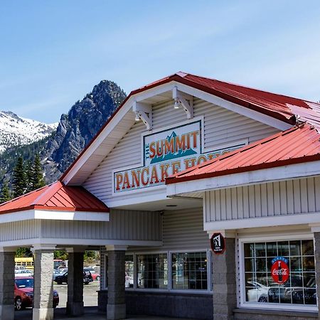 The Summit Inn Snoqualmie Pass 외부 사진