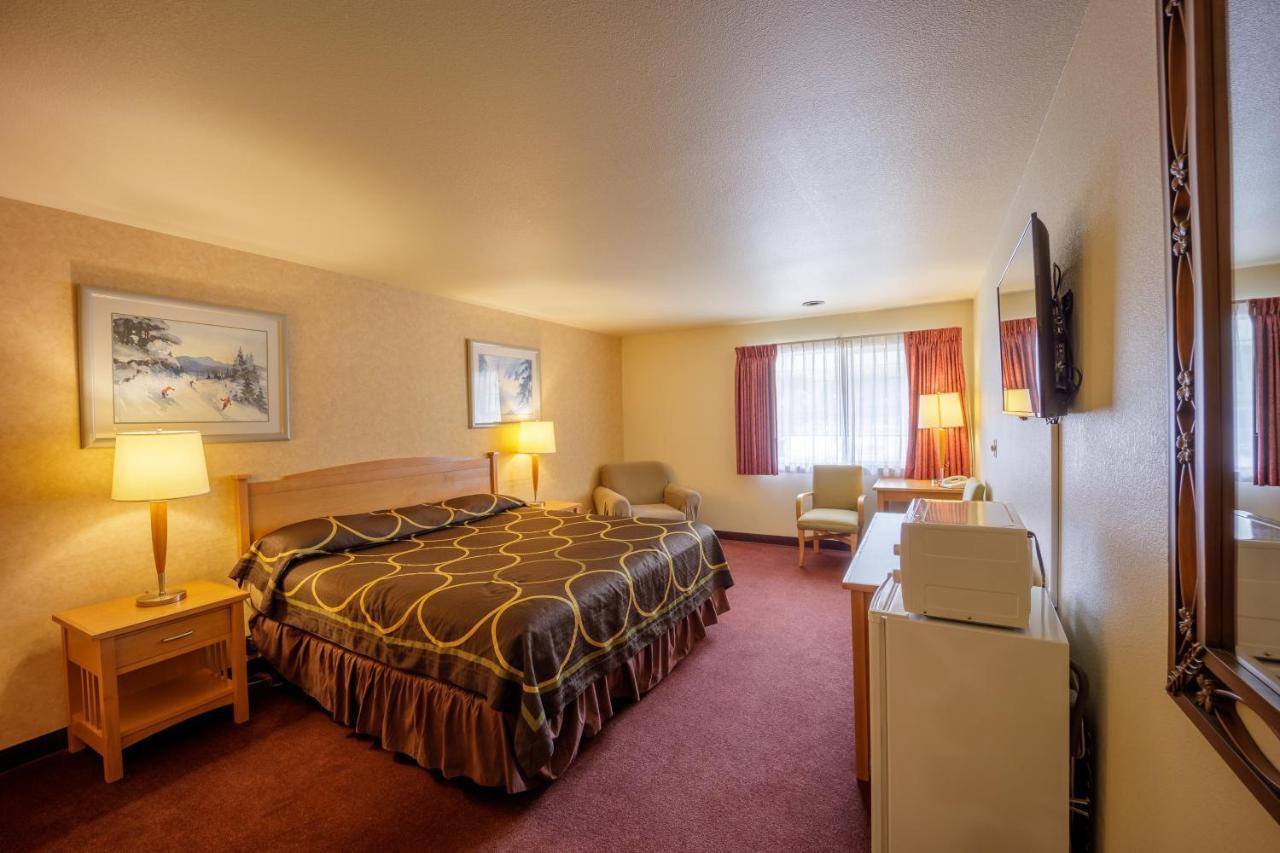 The Summit Inn Snoqualmie Pass 외부 사진