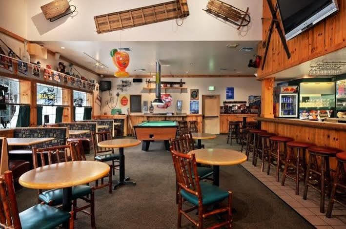 The Summit Inn Snoqualmie Pass 외부 사진